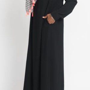 Black Pintuck Pleated Crepe Jilbab Size L 60 NWT